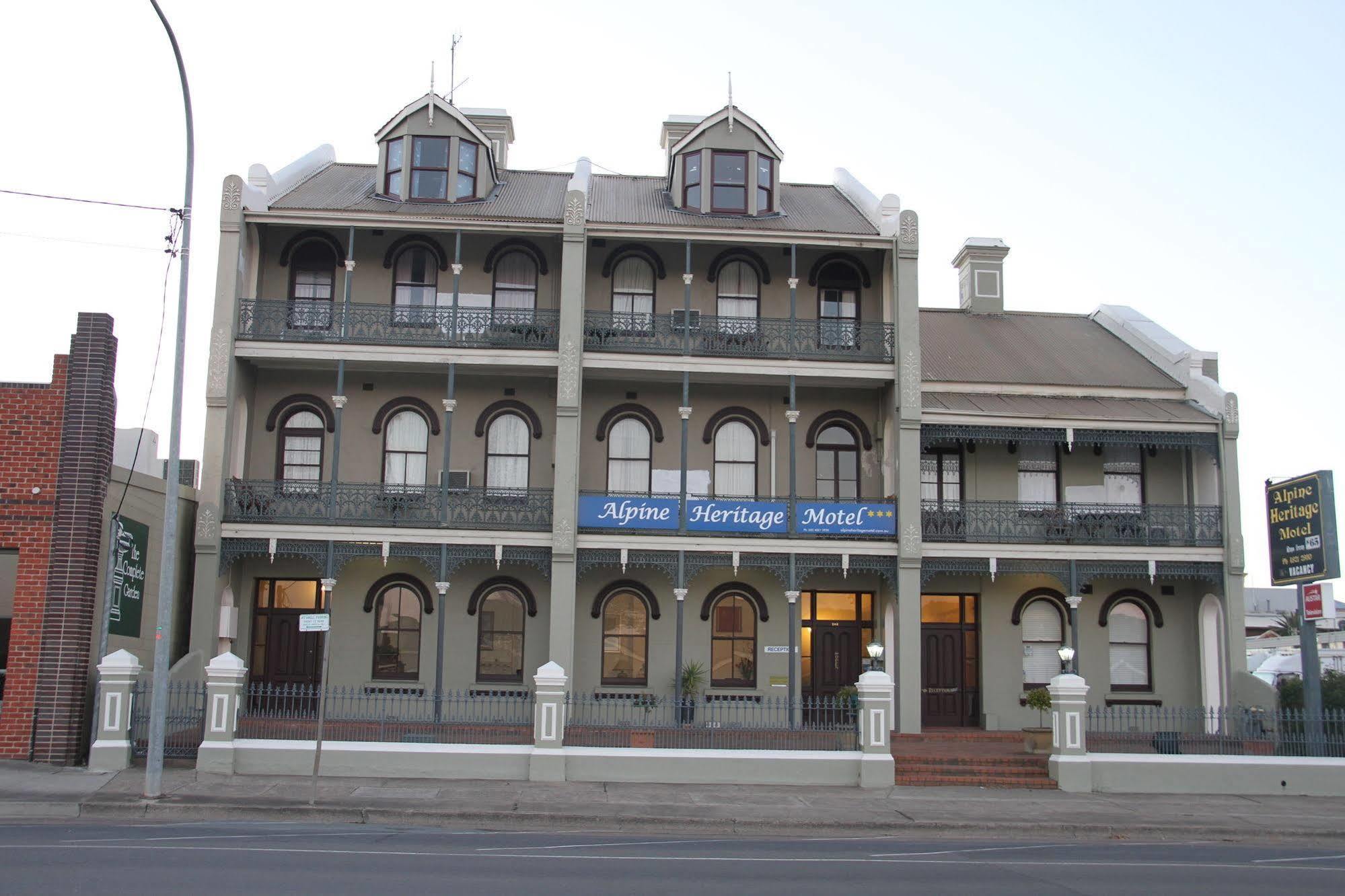 Alpine Heritage Motel Goulburn Dış mekan fotoğraf